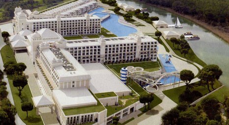 TITANIC DELUXE BELEK