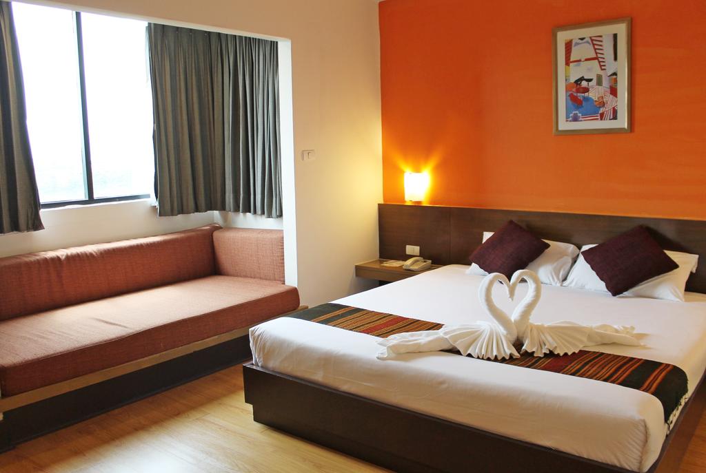 THE SEASONS BANGKOK HUAMARK