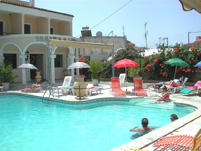 Omiros Hotel