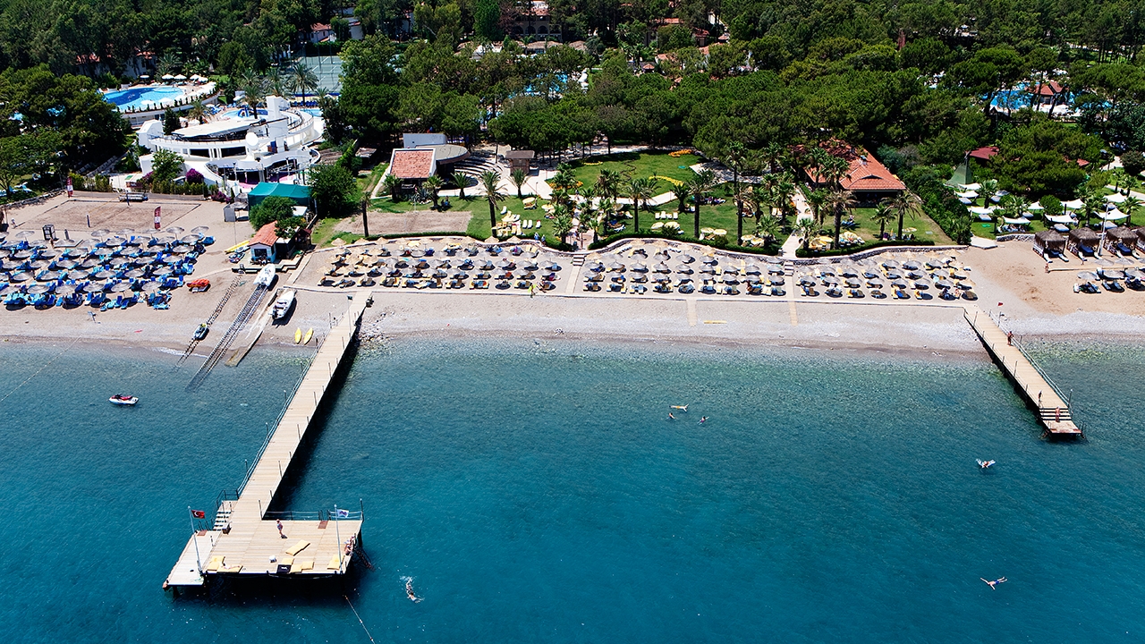 CHAMPION HOLIDAY VILLAGE