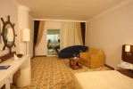 QUEEN ELIZABETH ELITE SUITE HOTEL $ SPA - 4
